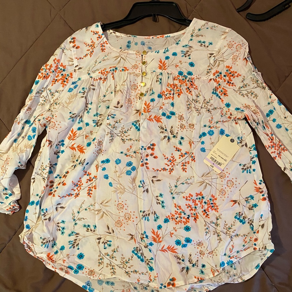 St. John’s Bay floral blouse Petite large NWT